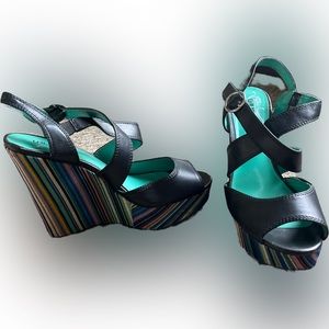 Kenneth Cole Unlisted multicolor wedge with straps and open toe